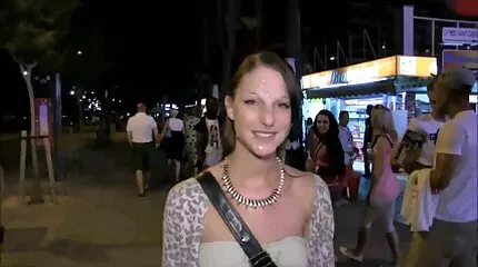 Reeves dating træner. dansk cam girl