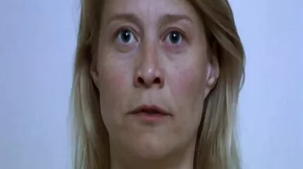 Bab K Kitten fuck dansk bdsm video med en medarbejder i en bankhvelv.