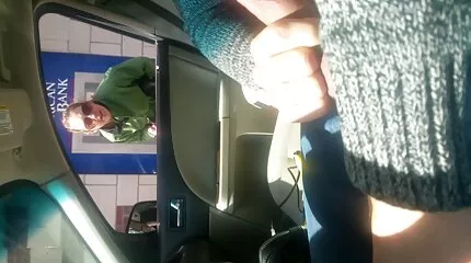 Pedicure slikker klientens fisse dansksex og ben.